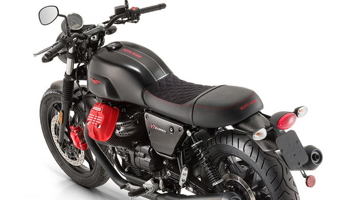 Moto Guzzi V7 III Carbon