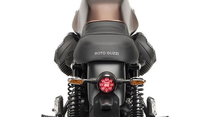 In vendita la nuova Moto Guzzi V7 III Stone “Night Pack”