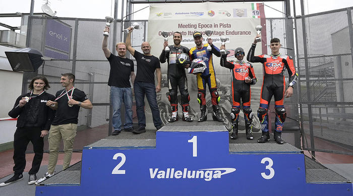 Grande equilibrio a Vallelunga nella seconda tappa del trofeo Moto Guzzi Fast Endurance