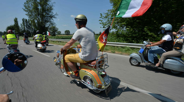 Il Vespa Club d’Italia compie settanta anni