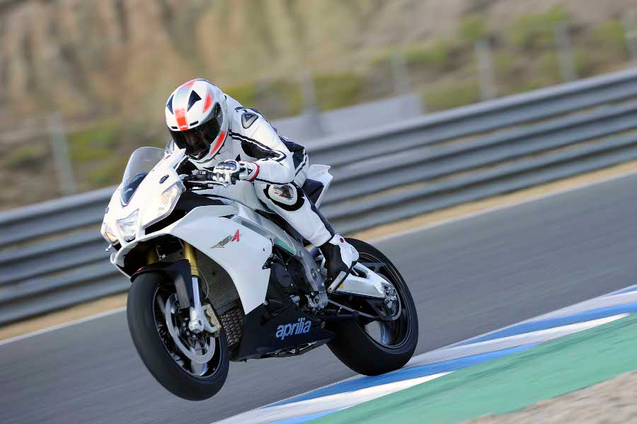 Aprilia RSV4 R APRC