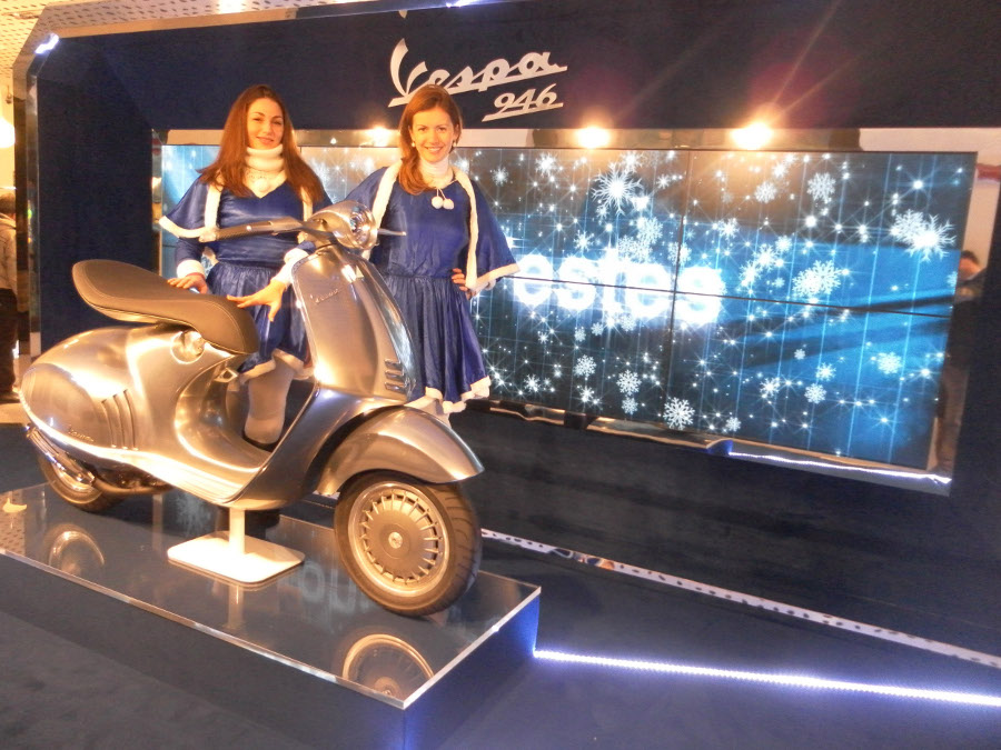 Vespa 946 a Spazio Broletto 13