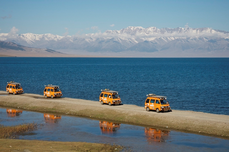 Porter Overland Cina Tien Shan