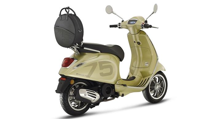 Vespa Primavera 75ᵗʰ