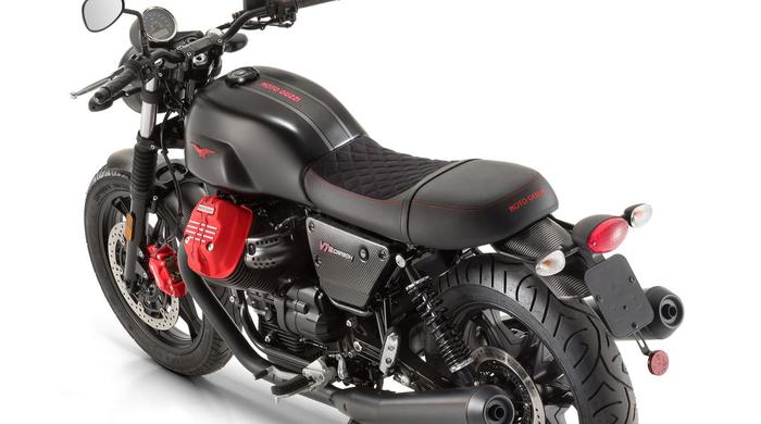 Moto Guzzi V7 III Carbon