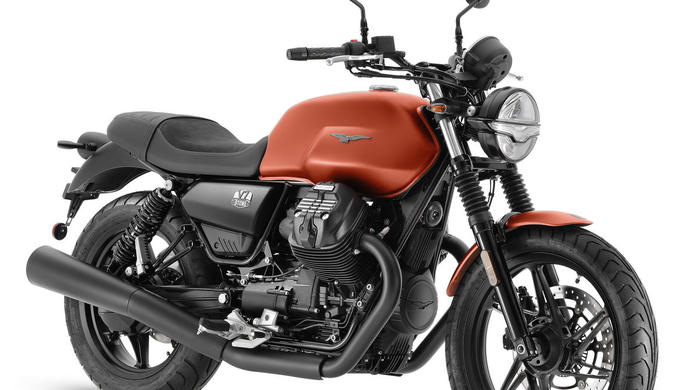 Moto Guzzi V7 Stone 1