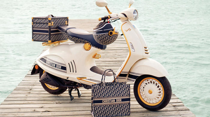 Vespa 946 CHRISTIAN DIOR