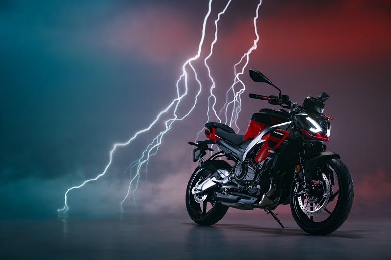 Aprilia Tuono-457