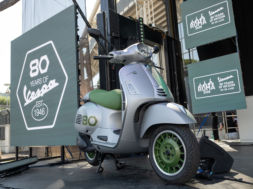 Vespa Edizione Ottantesimo