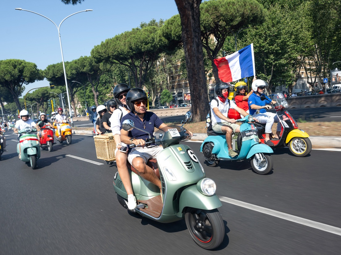04_Vespa 80
