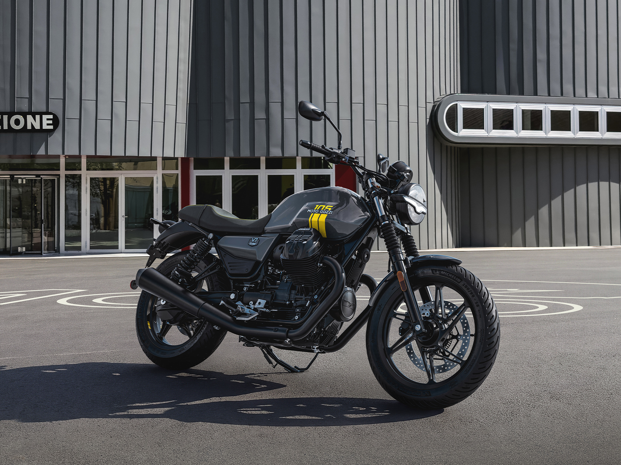 Moto Guzzi V7 105th Anniversary