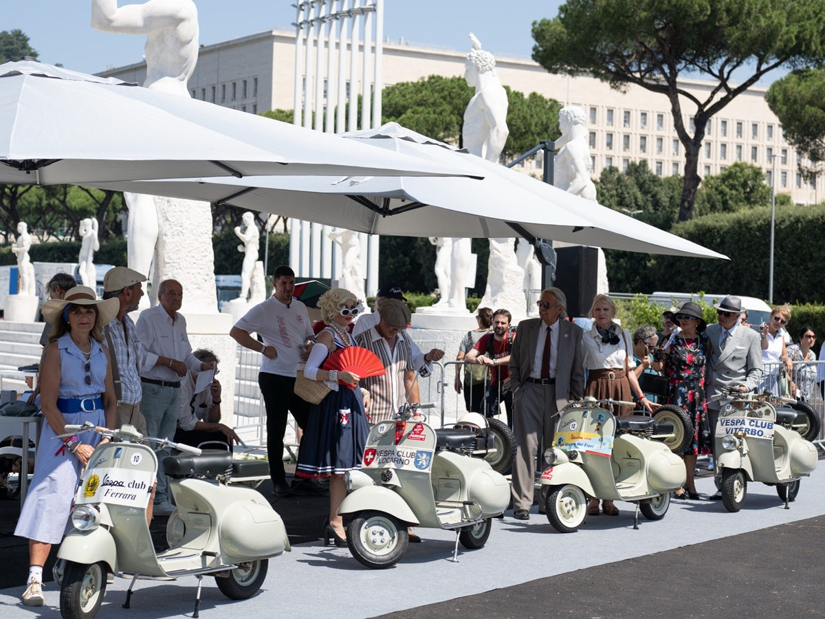 08_Vespa 80