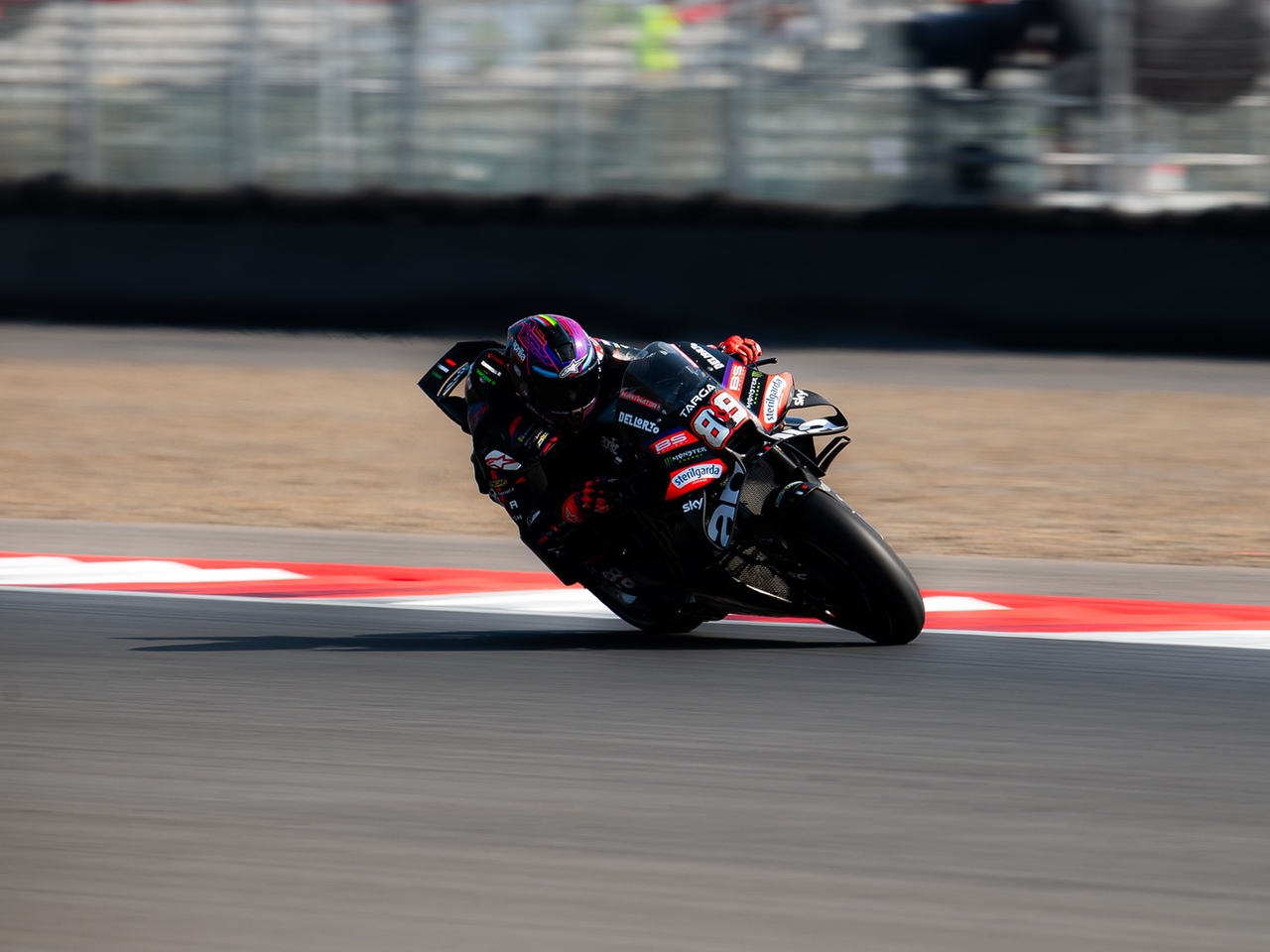 Gruppo Piaggio: Aprilia Racing, scuderia del Gruppo Piaggio (PIA.MI),  nella storia con il primo poker in MotoGP a Mandalika