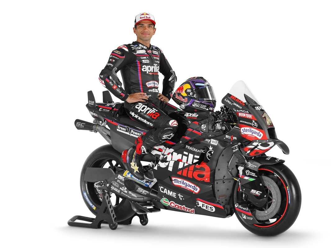 ApriliaRacing_Launch2025_5