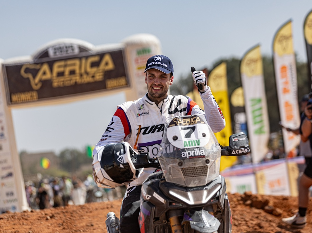 ApriliaTuareg_AER25_Stage12_06