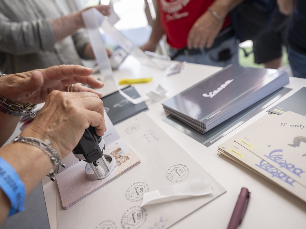 Celebrazioni per gli 80 anni di Vespa